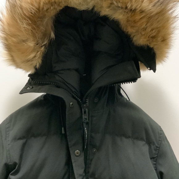 Women’s Canada Goose Black Parka - Picture 1 of 4